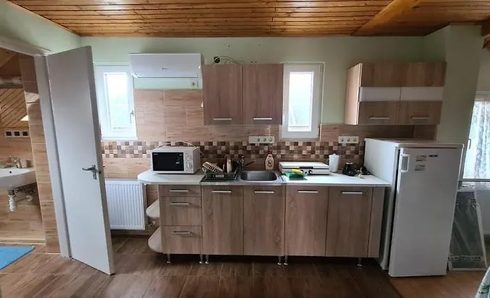 Apartament Maroni Haz *